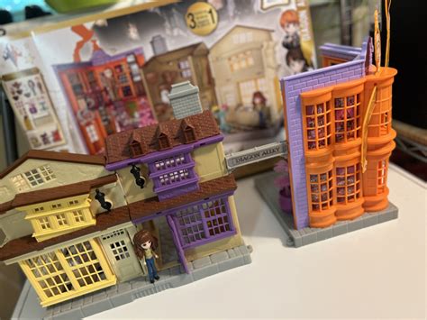 Explore the Intricate Details of Diagon Alley at Magical Minis